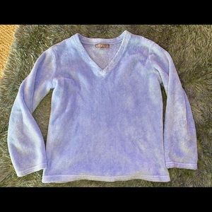 😴Fluffy, soft long sleeve pajama top size Med.